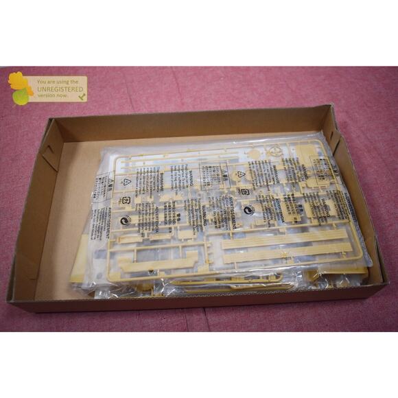 Bronco WZ-701 Armoured Command & Control Vehicle Model 1/35 (Package Wear) - Picture 2 of 14